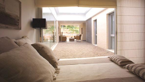 Espaciosos y modernos áticos con grandes terrazas en Playetas del Mar (Castellón)