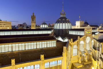 Espectacular ático con vistas increíbles en venta junto al Mercado Central en Valencia.