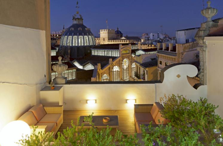 Espectacular ático con vistas increíbles en venta junto al Mercado Central en Valencia.