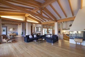 Finca con vivienda, huerto y restaurante en Valencia en venta.