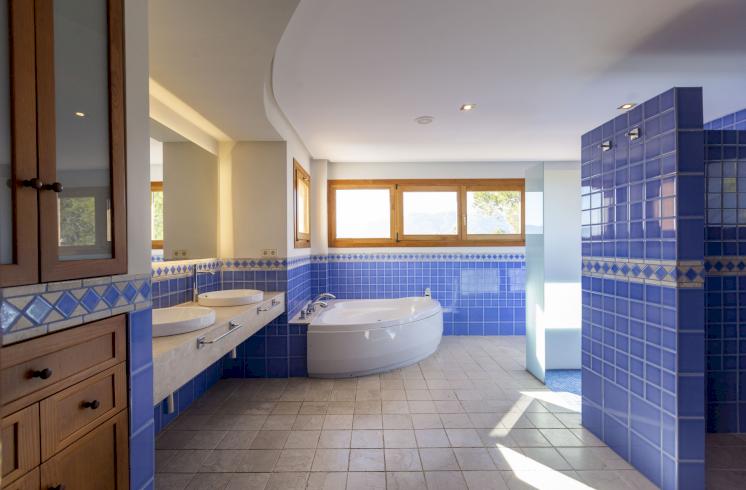 Villa reformada a estrenar en la Marxuquera junto a Gandía en venta.