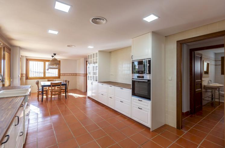 Villa reformada a estrenar en la Marxuquera junto a Gandía en venta.