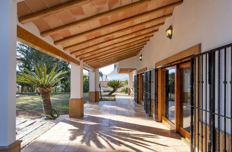 Villa reformada a estrenar en la Marxuquera junto a Gandía en venta.