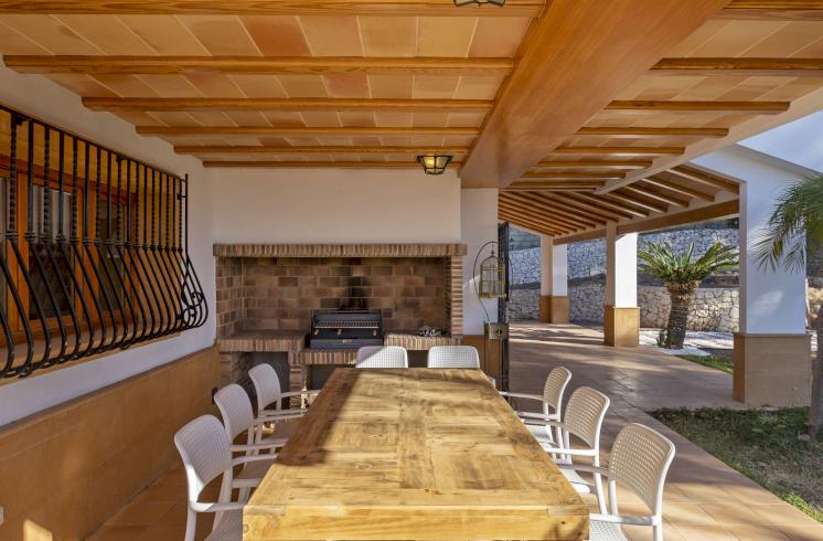 Villa reformada a estrenar en la Marxuquera junto a Gandía en venta.