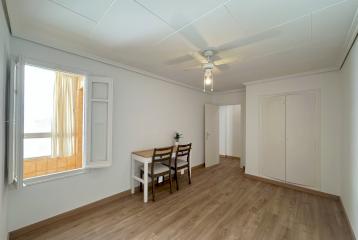 Vivienda reformada a estrenar en el Benetuser, Valencia.