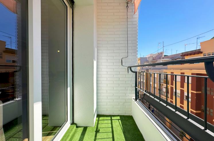 Vivienda reformada a estrenar en Benetúser, Valencia.