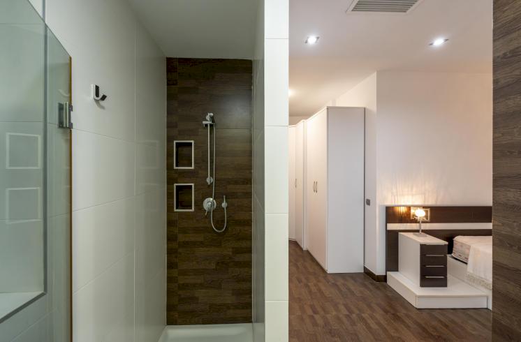 Vivienda recién reformada, junto a la plaza del Ayuntamiento de Valencia.