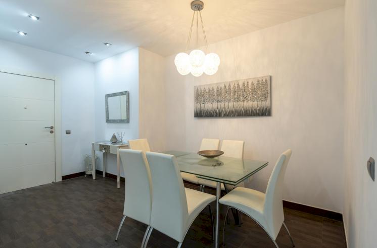 Vivienda recién reformada, junto a la plaza del Ayuntamiento de Valencia.