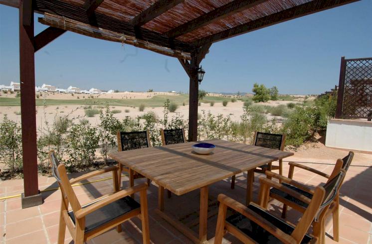 Villa en El Valle Golf Resort, en una parcela de 600 metros, junto a Murcia, en venta.