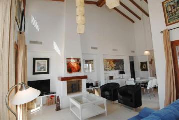 Villa en El Valle Golf Resort, en una parcela de 600 metros, junto a Murcia, en venta.