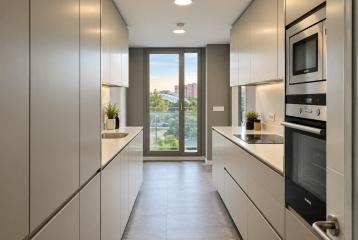 Excepcional vivienda reformada en la Avenida de Francia en Valencia, con vistas sobre la Ciudad de las Ciencias.