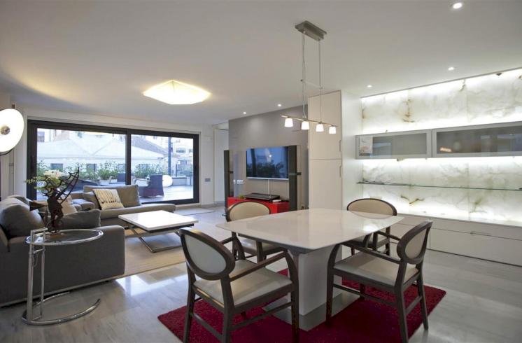 Ático con terraza y vistas en la Xerea, Valencia.