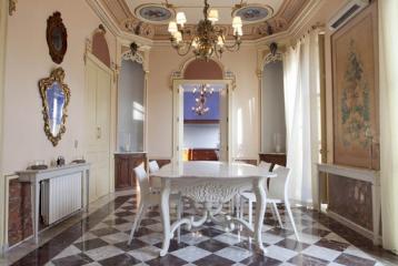 Edificio palaciego en venta en Valencia, completamente restaurado.